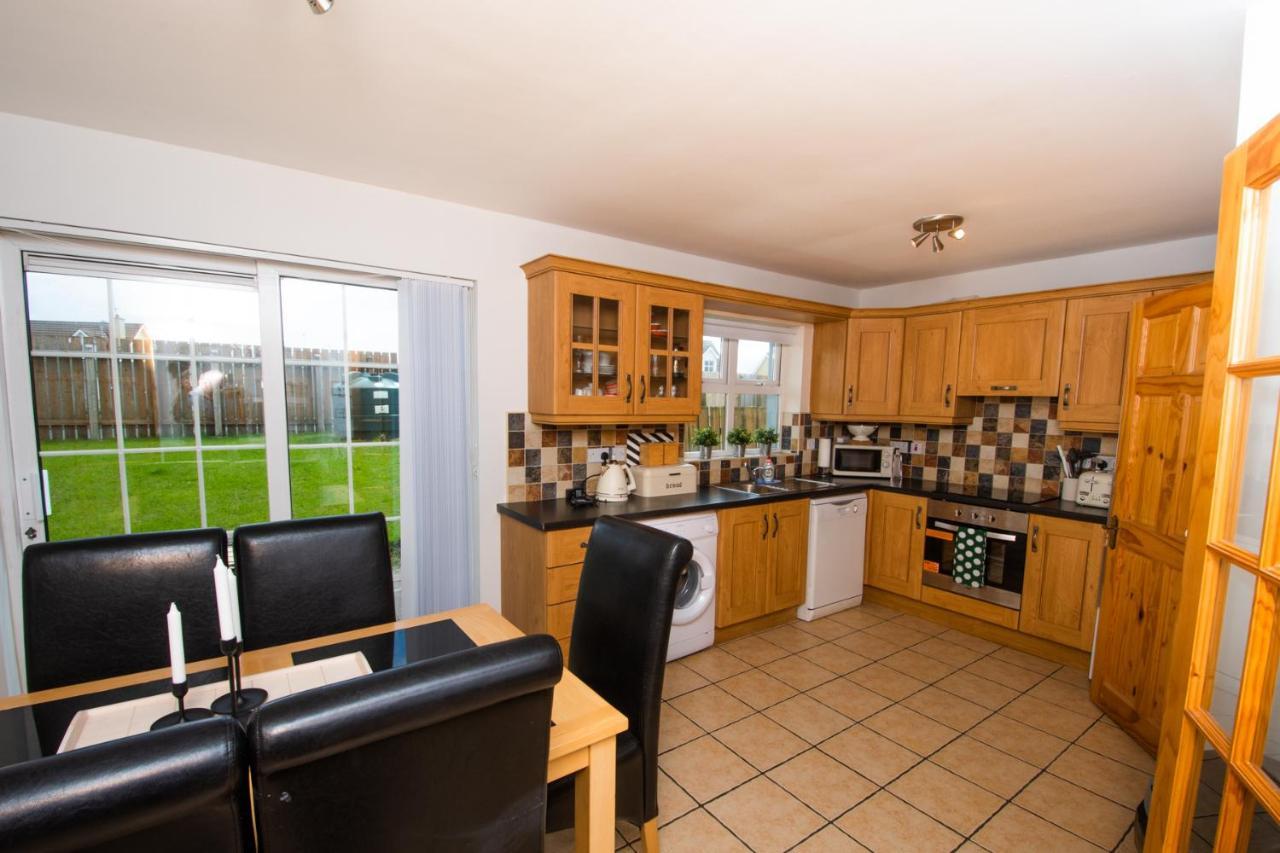 Beautiful Three Bedroom Home In Bundoran Buitenkant foto