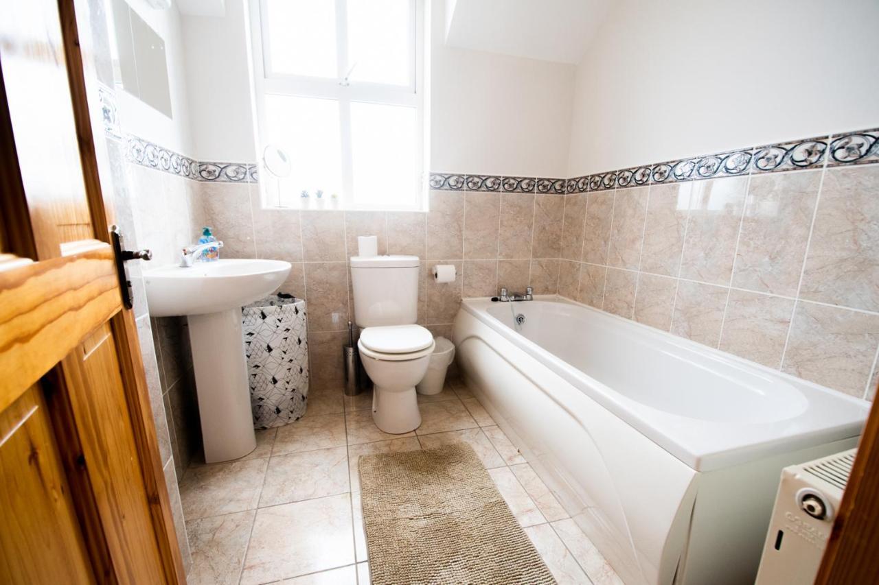 Beautiful Three Bedroom Home In Bundoran Buitenkant foto